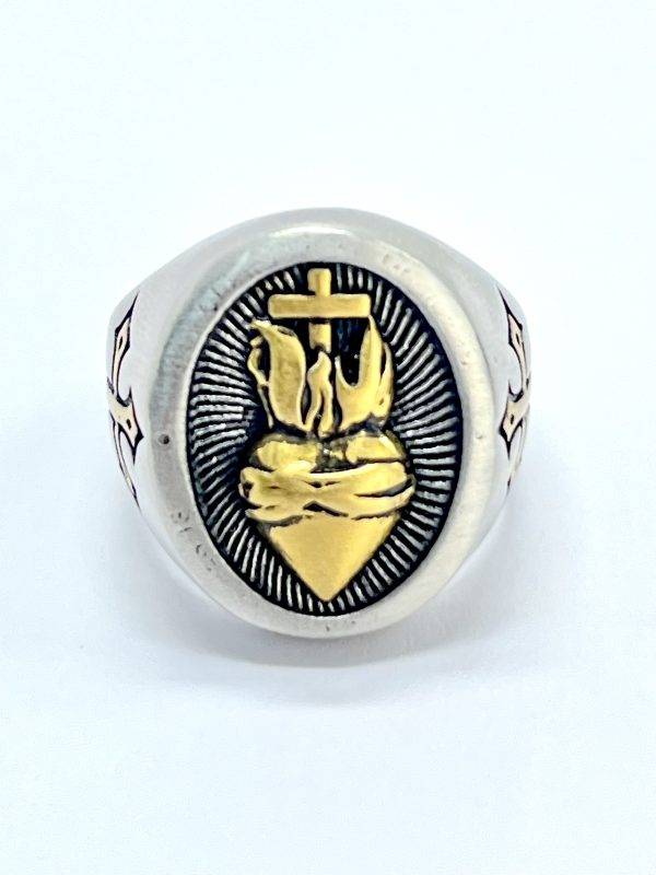 Anillo Corazón Cruz Colección Clasic Plateado Detalle Gold - Imagen 2