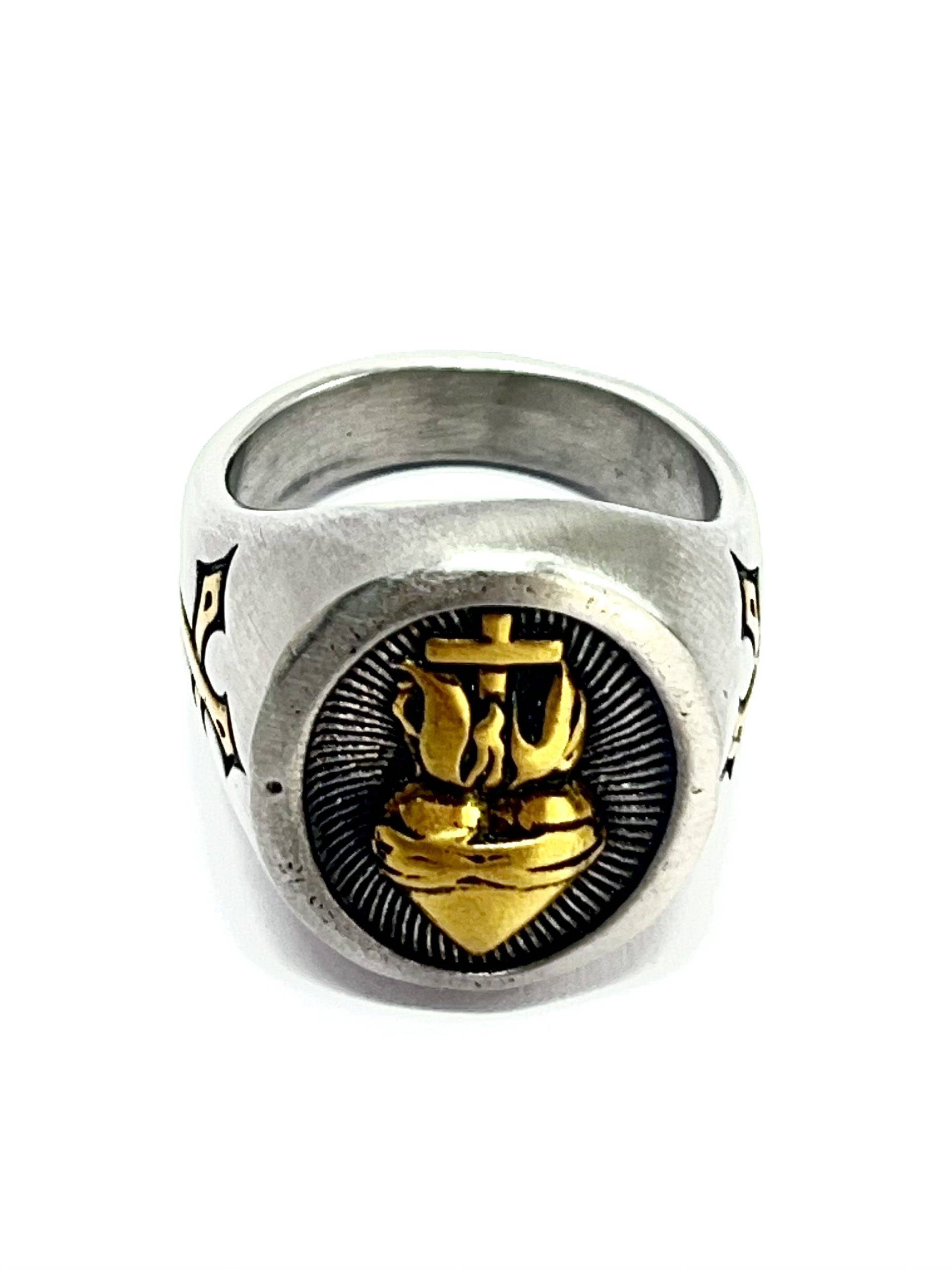 Anillo Corazón Cruz Colección Clasic Plateado Detalle Gold - Imagen 3
