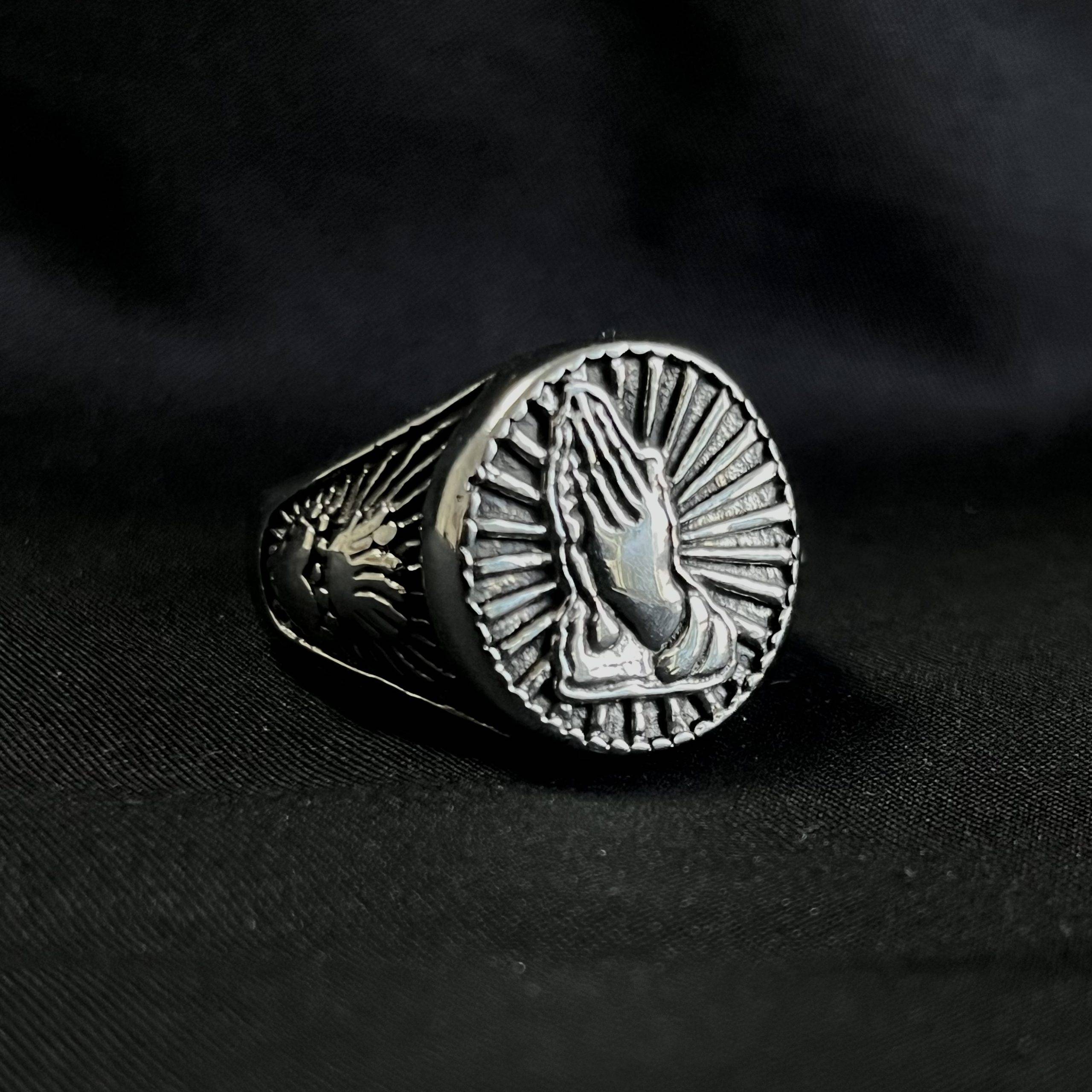 Anillo Modelo Manos Rezando Colección Religioso