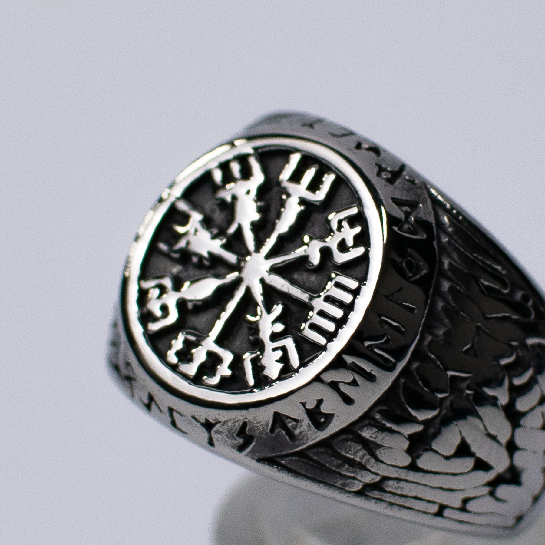 Anillo Retro Circular Vikingas Acero Inoxidable - Imagen 4